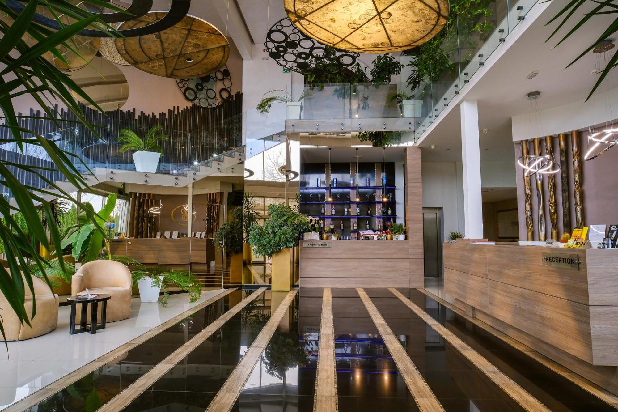 Hotel Crystal Light Ni Εξωτερικό φωτογραφία